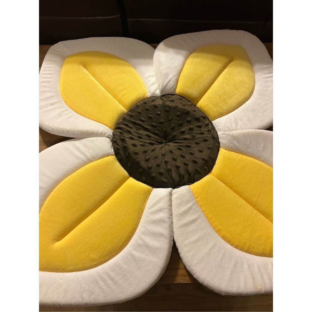 Blooming baby Bath Foam Daisy Shaped